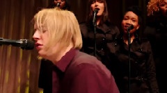 Tom Odell - Hold Me Tom Odell