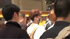 EXO,EXO-K,EXO-M - 美国机场送机
