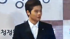 ZE:A - 红地毯
