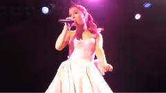 Ariana Grande - Pink Champagne