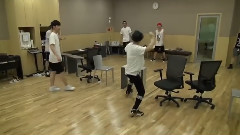 YG Family - League of Trainees各自得瑟的躲避球
