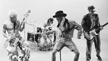 Red Hot Chili Peppers - Red Hot Chili Peppers - Monarchy Of Roses 高清官方版