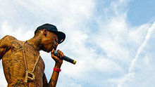 维兹·卡利法,The Slackers - Wiz Khalifa - Black And Yellow 官方版