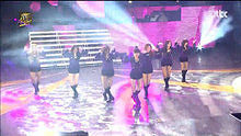 皇冠团,F(x) - Tara - Sexy Love  2013金唱片现场版