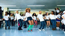 碧昂丝·吉赛尔·诺斯 - Beyonce - Move Your Body 高清官方版