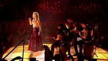 夏奇拉 - Nothing Else Matters/Despedida Medley (Live From Paris)