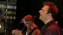 Kevin Johansen - S.O.S Tan Fashion (Emergency