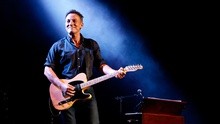 Bruce Springsteen - Death To My Hometown