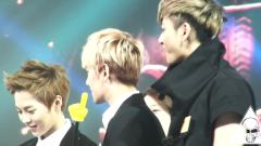 EXO,EXO-M - 中国爱大歌会录制 Part2