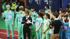 EXO - MBC MUSIC 偶像运动会Full Ver. EXO-秒晃镜头集锦