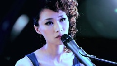 黄琦雯 - 两千公里的距离