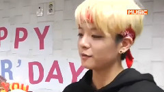f(x),Amber(f(x)) - MBC Music Show! Champion Backstage