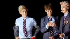EXO,EXO-K - 吴世勋的校服口袋巾