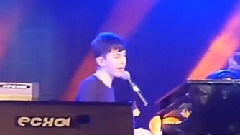 Greyson Chance - Landslide (In Kuching)