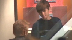 EXO,EXO-M,EXO-K - 泰国机场休息室