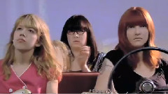 Vivian Girls - Tell The World