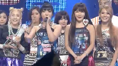 2NE1 - 一位受赏
