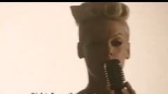 Pink - Just Give Me A Reason