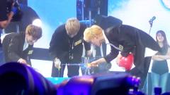 EXO - 中国爱大歌会