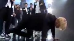 EXO - 做仰卧起坐Cut