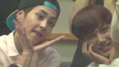 EXO - Kiss The Radio