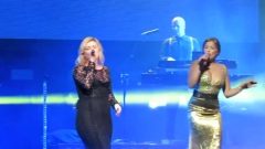 Kelly Clarkson - Walk Away