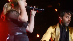 Kelly Clarkson - My Life Would Suck Without You