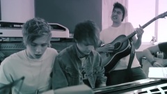 5 Seconds of Summer - Heartbreak Girl