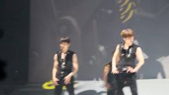东方神起 - B.U.T