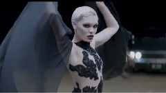 Jessie J - Thunder