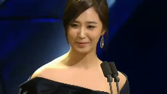 少女时代 - SNSD Yuri At 2013 Blue Dragon Film Awards