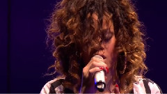 Rihanna - Love The Way You Lie