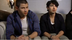 Jonas Brothers - Pom Poms