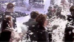 张艺兴(EXO),EXO-M,EXO - Ending羽毛大战