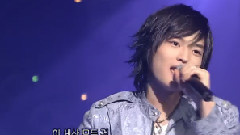 东方神起 - Hug