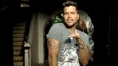 Ricky Martin - No Estamos Solos