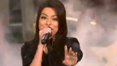 Miranda Cosgrove - Kissin U