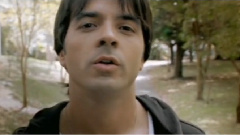 Luis Fonsi - No Me Doy Por Vencido