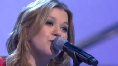 Kelly Clarkson - I Do Not Hook Up