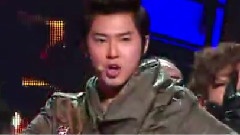 东方神起 - Keep Your Head Down