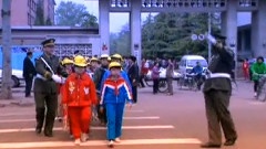 郁钧剑 - 警民一家亲