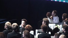 EXO,EXO-K,EXO-M - 观看少时表演