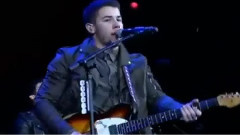 Jonas Brothers - Paranoid