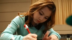 朴春(2NE1),李夏怡 - BOM&HI Behind The Scene Video