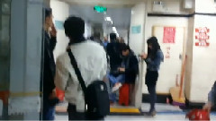 MIC男团 - MIC金钟决赛采访完回休息室