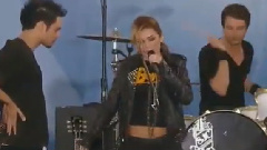 Miley Cyrus - Can't Be Tamed GMA