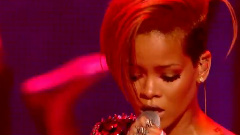 Rihanna - Russian Roulette