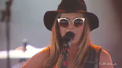 ZZ Ward - Move Like You Stole It (Live at Coachella 2014)现场版