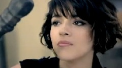Norah Jones - Chasing Pirates