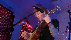 Ed Sheeran - Give Me Love